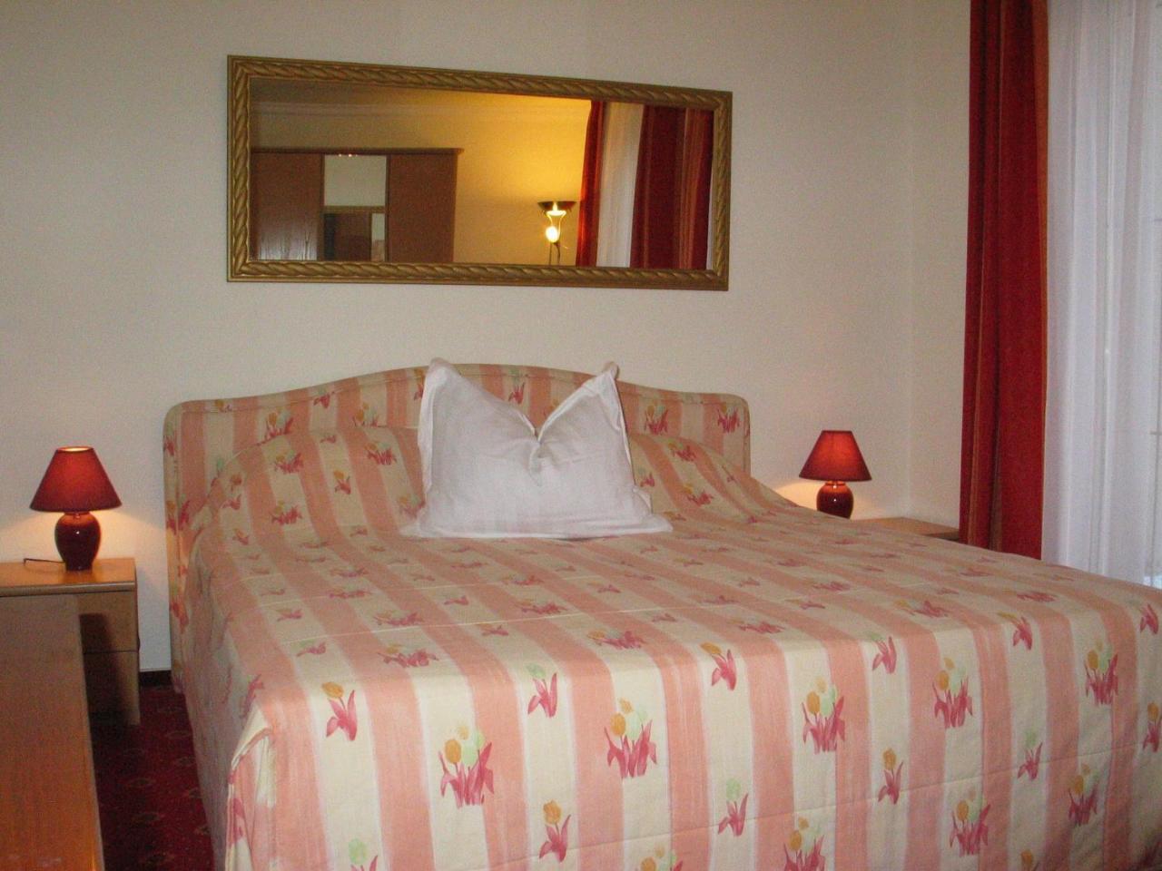 Hotel Winzerverein Zeltingen-Rachtig Ngoại thất bức ảnh